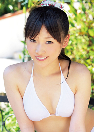篠原ゆり.jpg