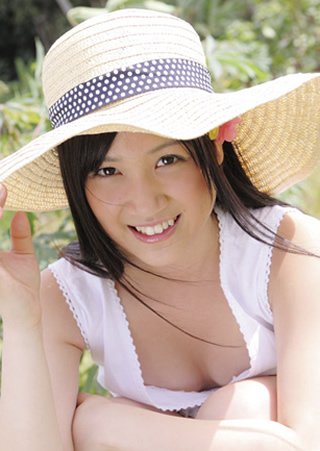 立花風香の麦わら帽子の女の子.jpg
