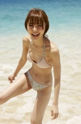 篠田麻里子.jpg